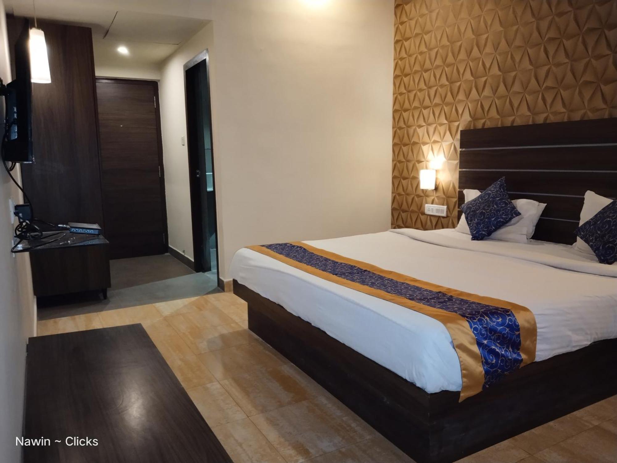 Redfox Hotel- Aminjikarai Ченнаи Экстерьер фото
